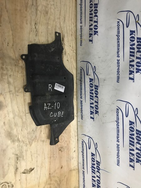 Защита двигателя Nissan Cube Z10 CGA3DE прав