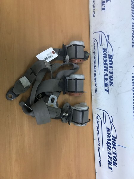 Ремень безопасности Nissan Elgrand AVWE50 VQ35DE перед прав