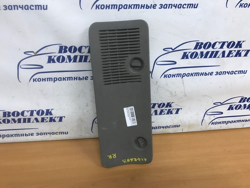 Крышка Nissan Elgrand AVWE50 VQ35DE зад прав