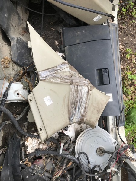 Накладка Nissan Skyline V35 VQ25DE лев