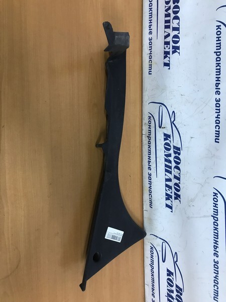 Пластиковые детали салона Subaru Legacy 1999 BE5 EJ20 прав