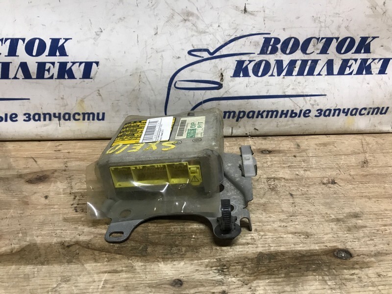 Блок управления airbag Toyota Altezza 1999 GXE10 1G-FE