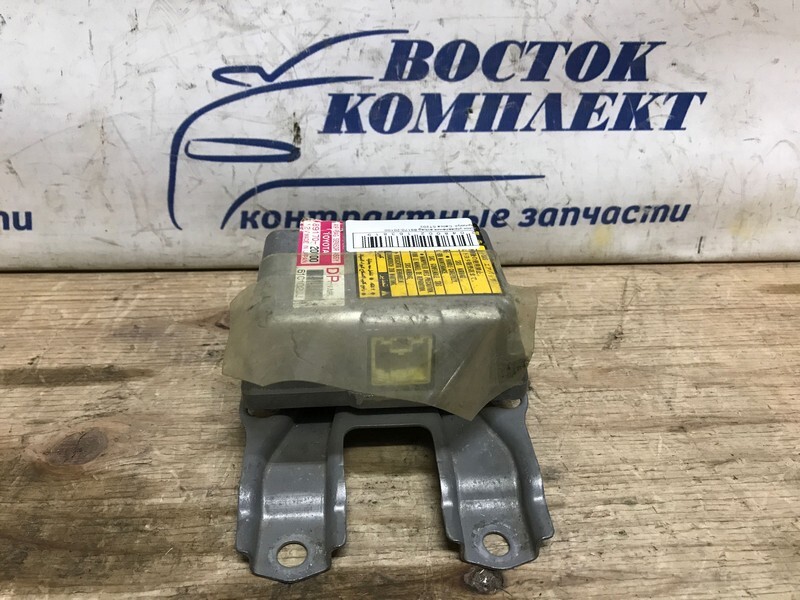 Блок управления airbag Toyota Celica 1998 ST202 3S-FE