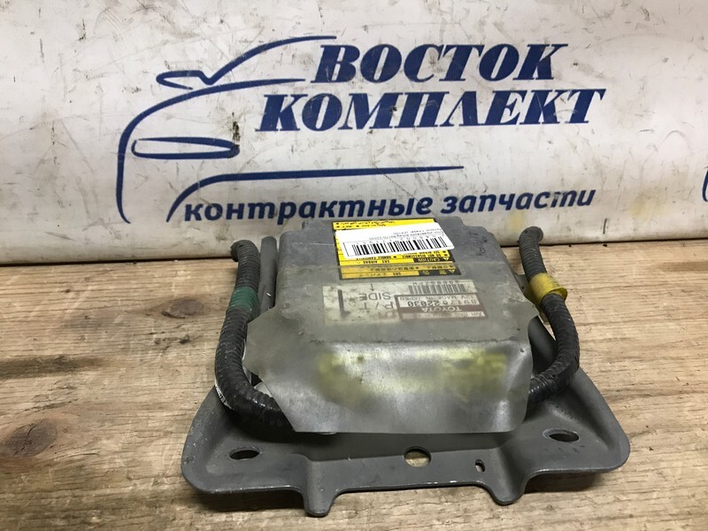 Блок управления airbag Toyota Chaser 2000 JZX100 1JZ-FE