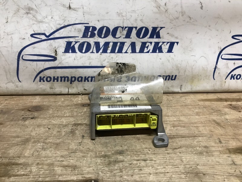 Блок управления airbag Toyota Corolla Fielder 2000 ZZE122 1ZZ-FE