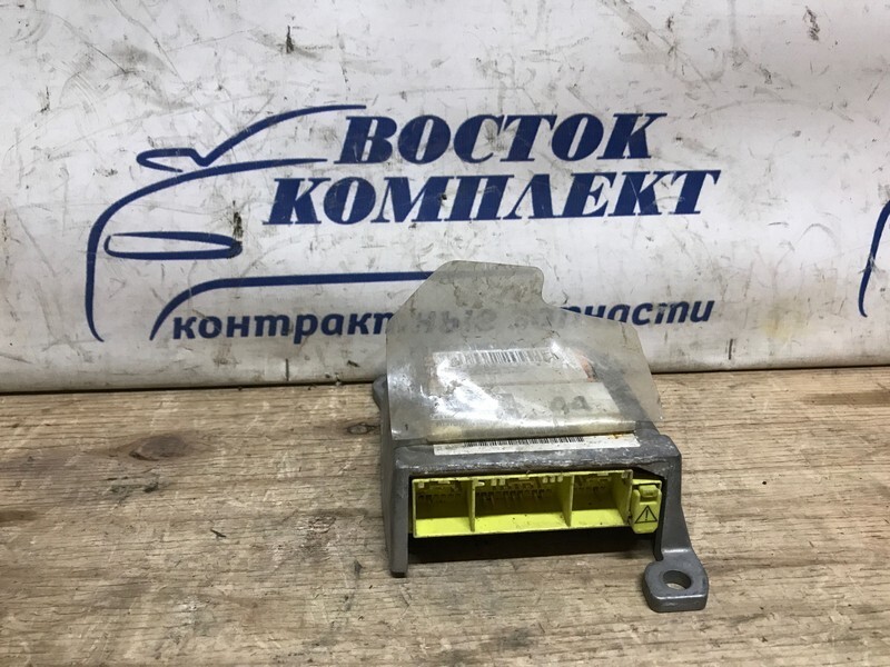 Блок управления airbag Toyota Corolla Fielder NZE124G 1NZ-FE