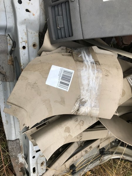 Накладка Toyota Ipsum 2001 ACM21W 2AZ-FE прав