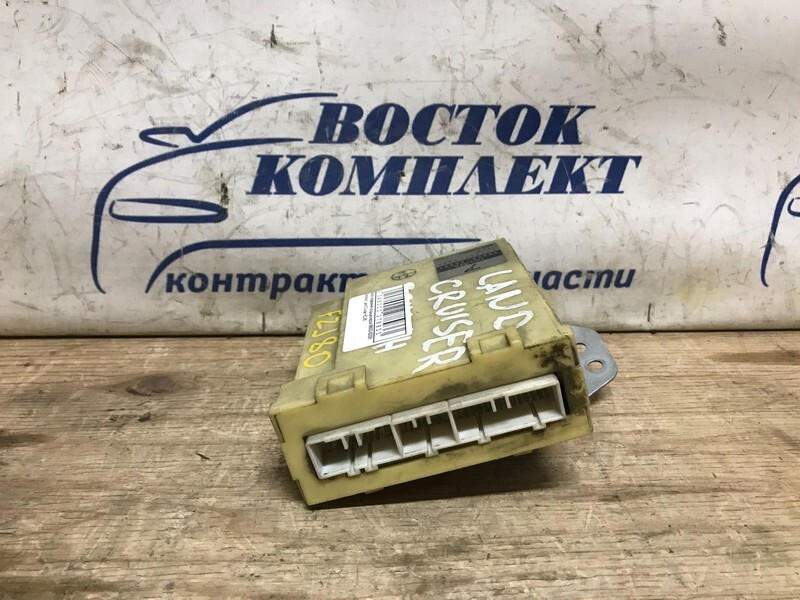 Блок управления кондиционером Toyota Land Cruiser HZJ80L 1HZ