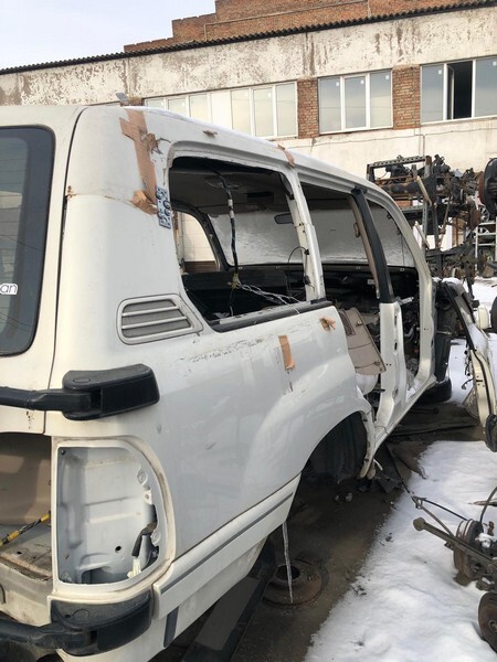 Подлокотник Toyota Land Cruiser 2000 UZJ100W 2UZ-FE