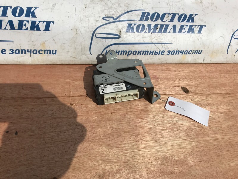 Блок управления ABS Toyota Townace Noah 2001 SR50G 3S-FE
