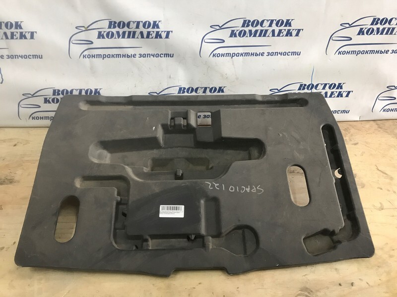 Днище багажника Toyota Corolla Spacio 2003 ZZE122N 1ZZ-FE