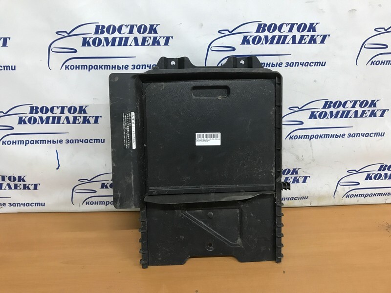 Пластиковые детали салона Toyota Verossa GX115 1G-FE