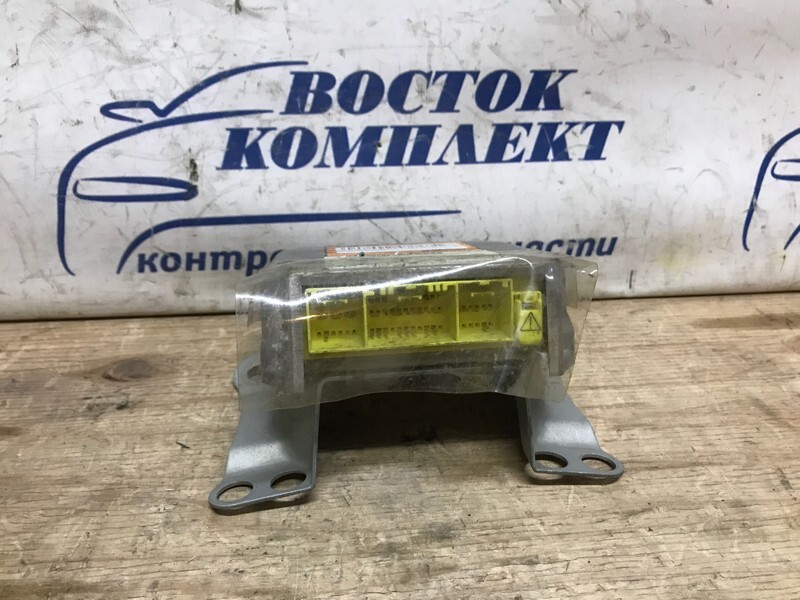 Блок управления airbag Toyota Vitz 2003 NCP10 2NZ-FE