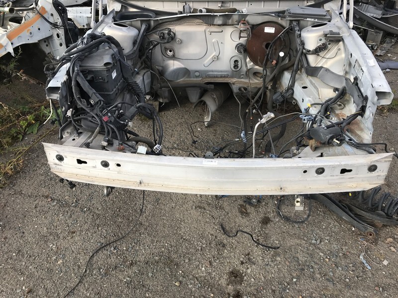 Усилитель бампера Volvo 850 1996 850 B5252S перед