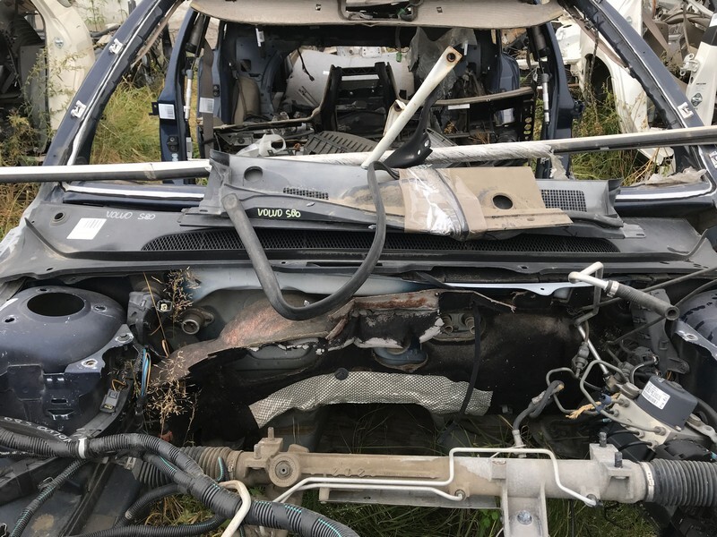 Решетка под лобовое стекло Volvo S80 2006 S80 B4204T11