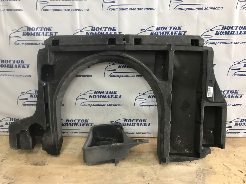 Днище багажника Mazda Premacy 2002 CP8W FP-DE