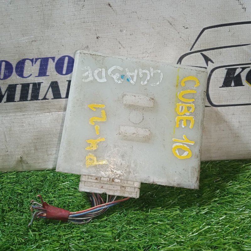 Блок управления дверьми Nissan Cube AZ10 CGA3DE