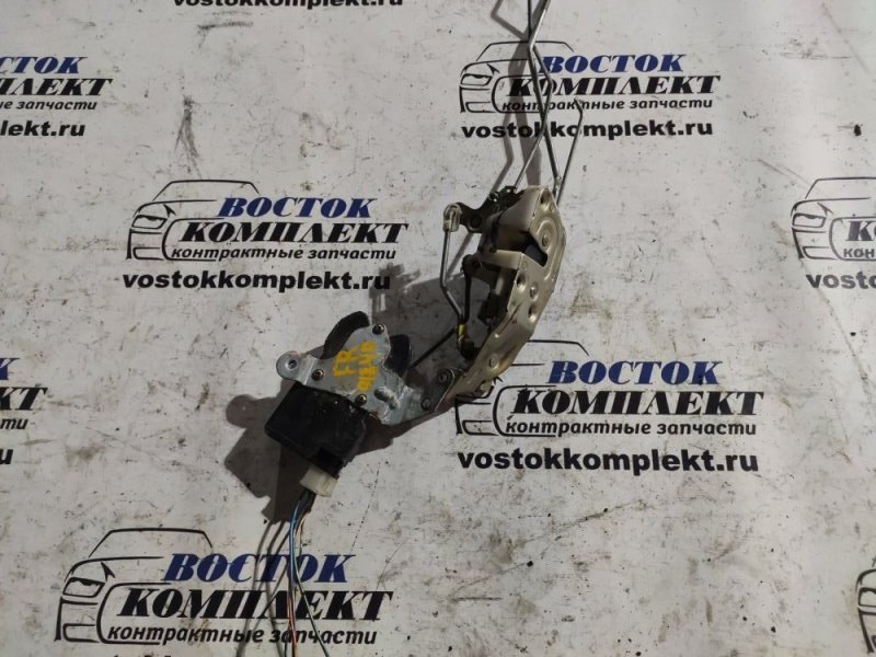 Замок дверной Mitsubishi Debonair 1999 S26A 6G74 перед прав