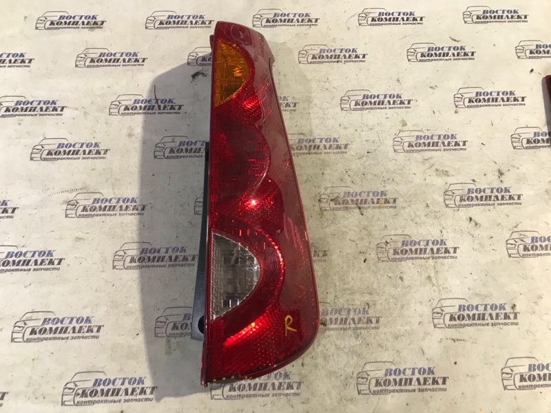 Фонарь стоп-сигнала Nissan Note 2011 E11 HR15DE прав