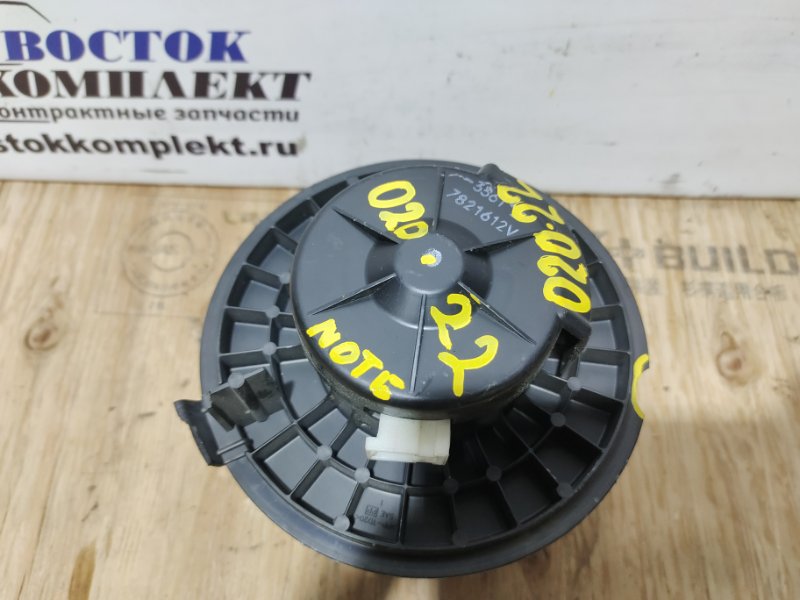 Вентилятор печки Nissan Note E11 HR15DE