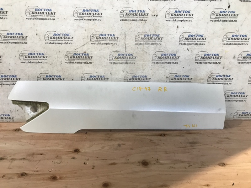 Накладка на крыло Nissan Elgrand 2011 TE52 QR25DE зад прав