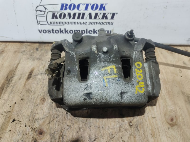 Суппорт Nissan Serena C26 MR20DD перед лев