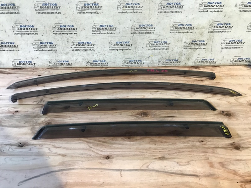 Ветровик Nissan Note 2010 E11 HR15DE