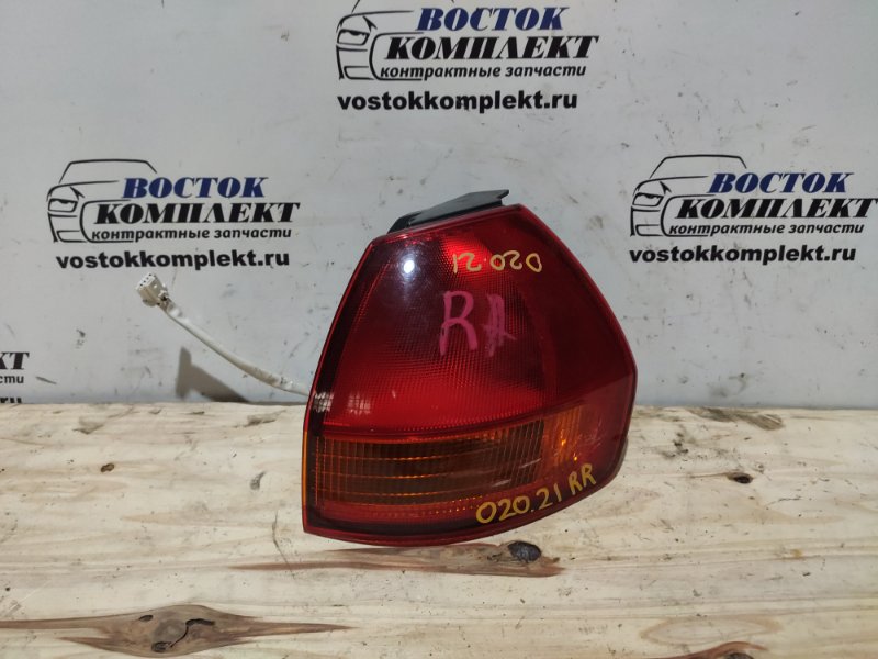 Фонарь стоп-сигнала Nissan AD VHNY11 QG18DE зад прав