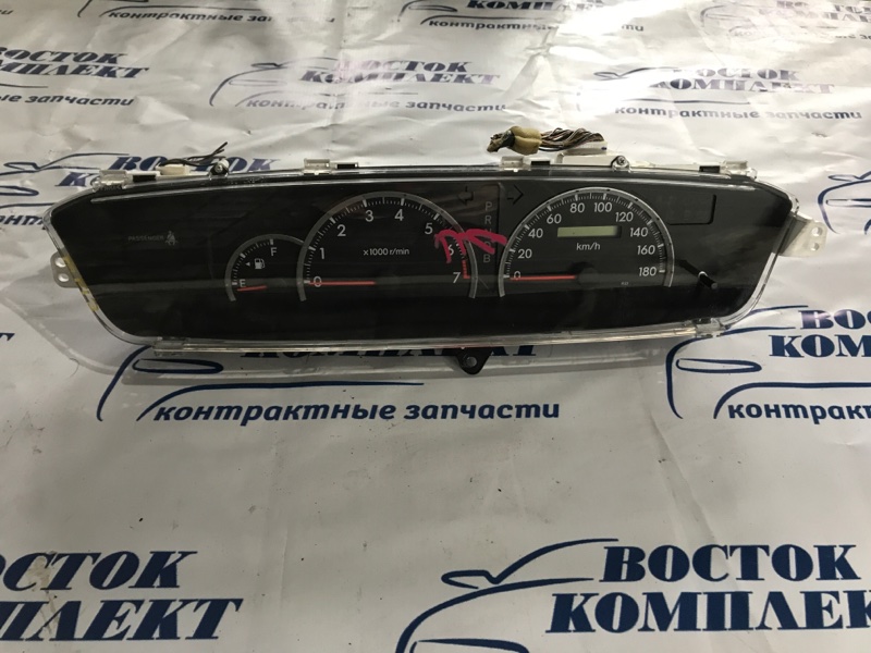 Комбинация приборов Toyota Noah 2005 AZR60 1AZ-FSE