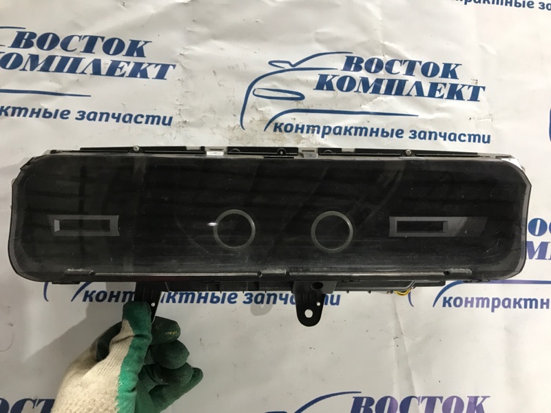 Комбинация приборов Toyota Noah ZRR70 3ZR-FE