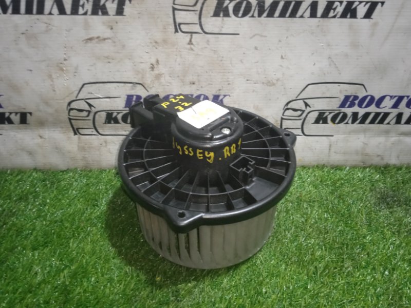 Вентилятор печки Honda Odyssey 2004 RB1 K24A зад