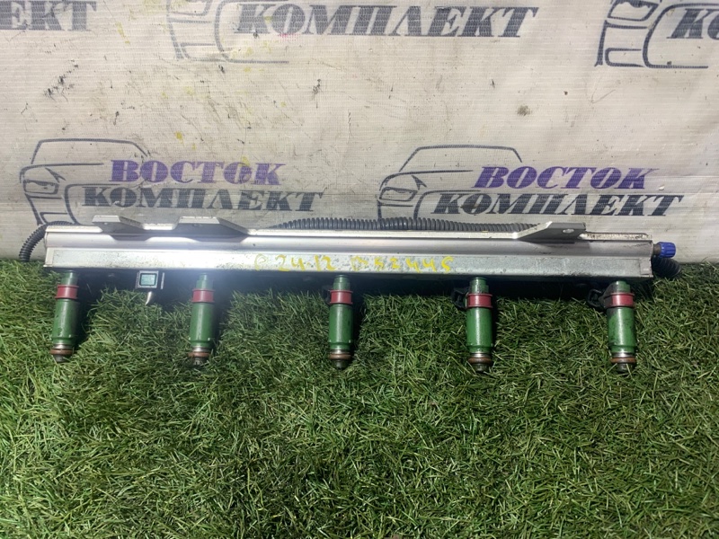 Форсунка топливная Volvo V70 2004 SW65 B5244S2