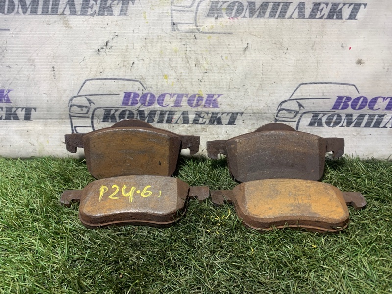 Колодки тормозные Volvo V70 2001 SW58 B5244T3 перед