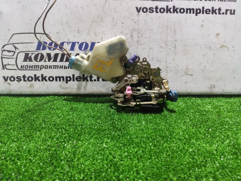 Замок дверной Mazda Familia DX VFY11 QG15DE перед лев