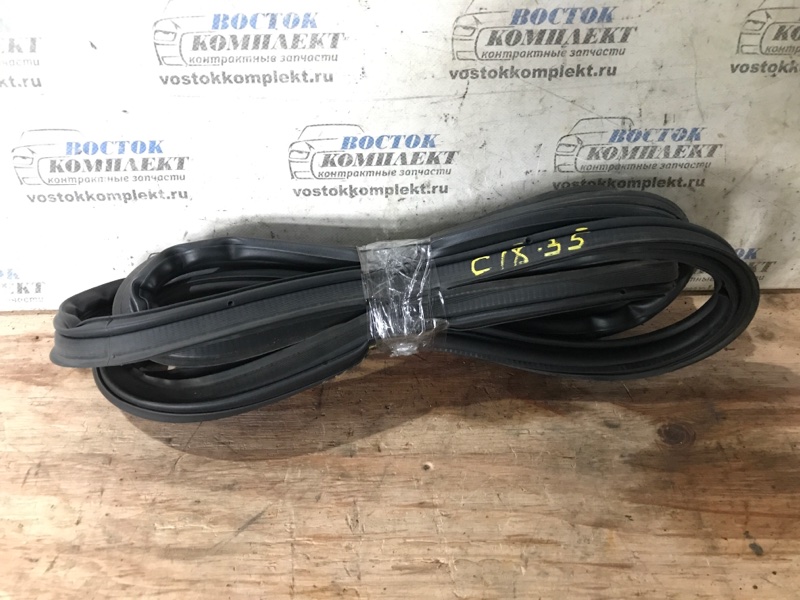 Уплотнительная резинка двери багажника Honda Airwave 2008 GJ1 L15A