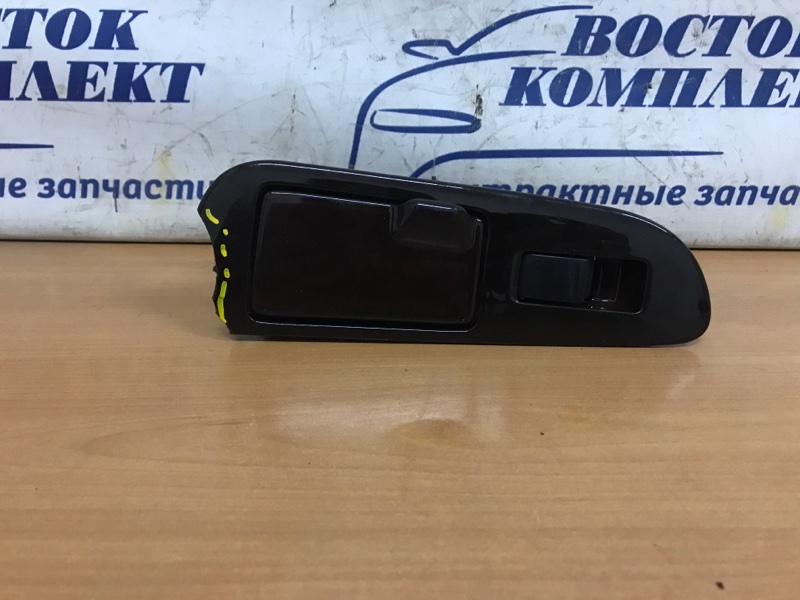 Кнопка стеклоподъемника Toyota Crown 2008 YXS10 3Y зад прав