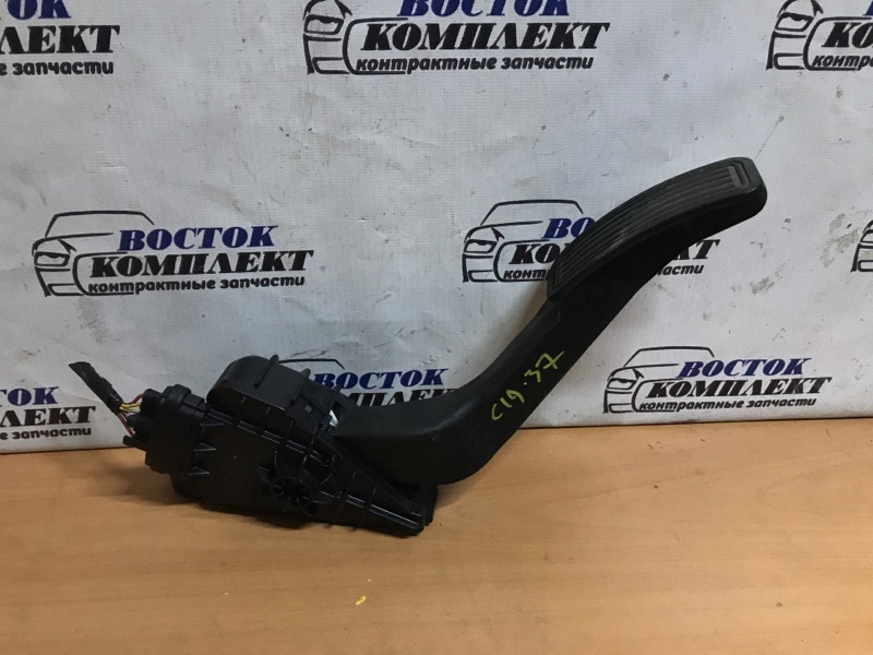 Педаль газа Mazda Verisa DC5W ZY-VE