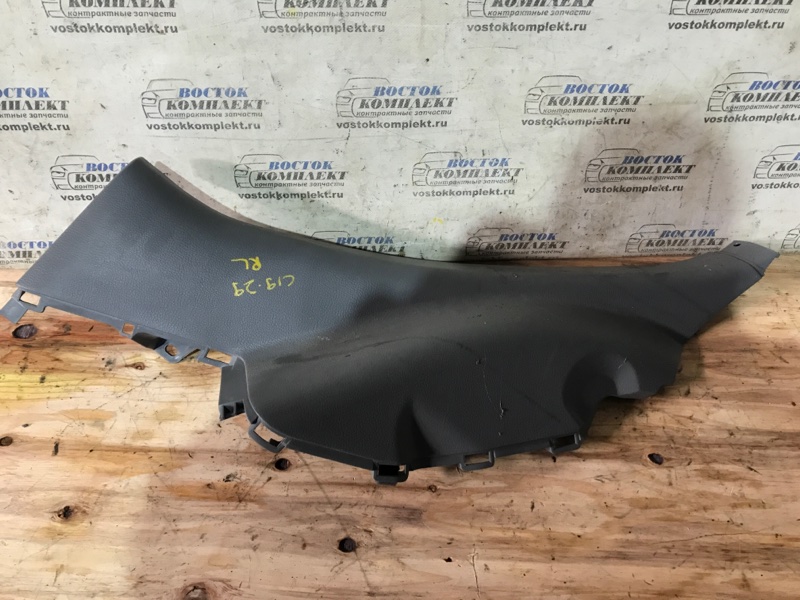 Обшивка стойки кузова Mazda Demio 2005 DY3W ZJ-VE зад лев