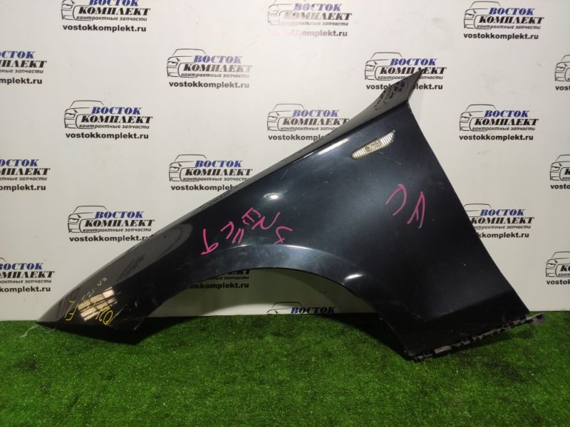 Крыло BMW 120i 2006 E87 N45B16A перед лев