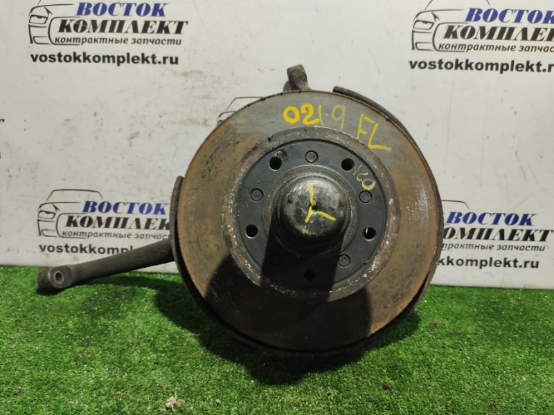 Ступица Mercedes-Benz E230 1984 W123 102.980 перед лев