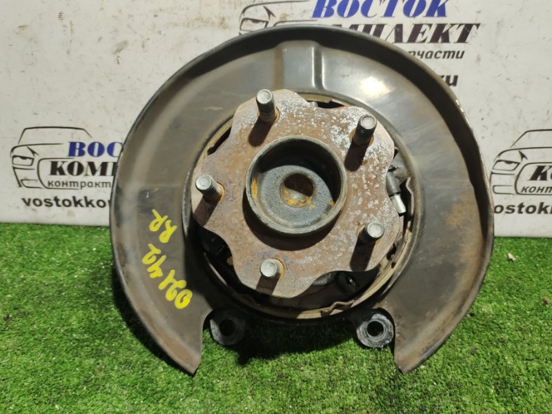 Ступица Nissan Serena C26 MR20DD зад прав