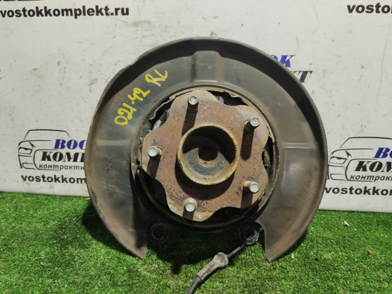 Ступица Nissan Serena C26 MR20DD зад лев