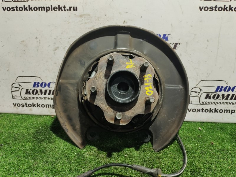 Ступица Nissan Serena C25 MR20DE зад лев