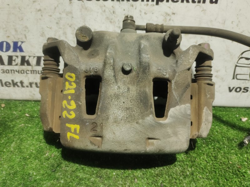 Суппорт Nissan Serena CC25 MR20DE перед лев