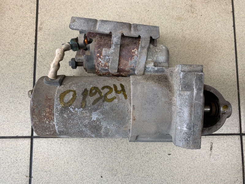 Стартер Chevrolet Tahoe GMT800 LM7