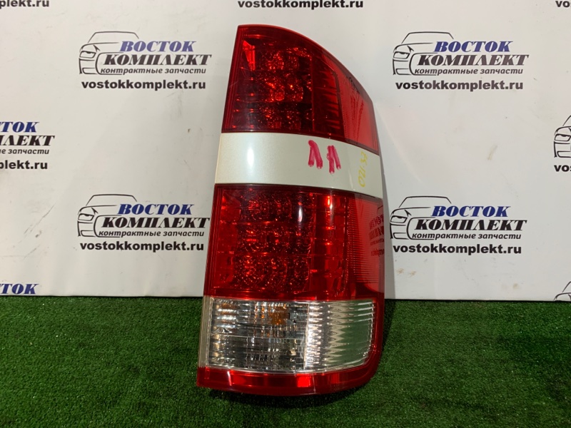 Фонарь стоп-сигнала Toyota Noah AZR65 1AZ-FSE прав