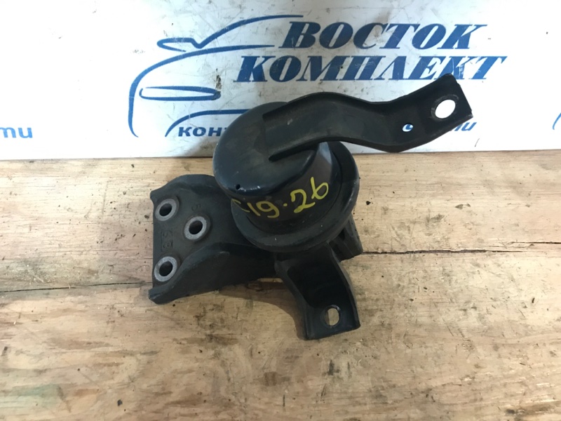 Подушка двигателя Mitsubishi Dingo 2001 CQ2A 4G15 прав