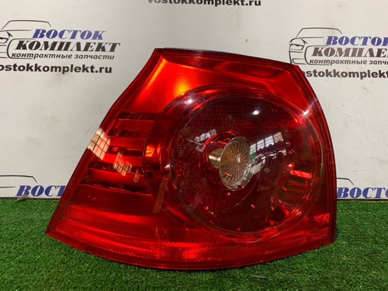 Фонарь стоп-сигнала Volkswagen Golf VW GOLF V лев