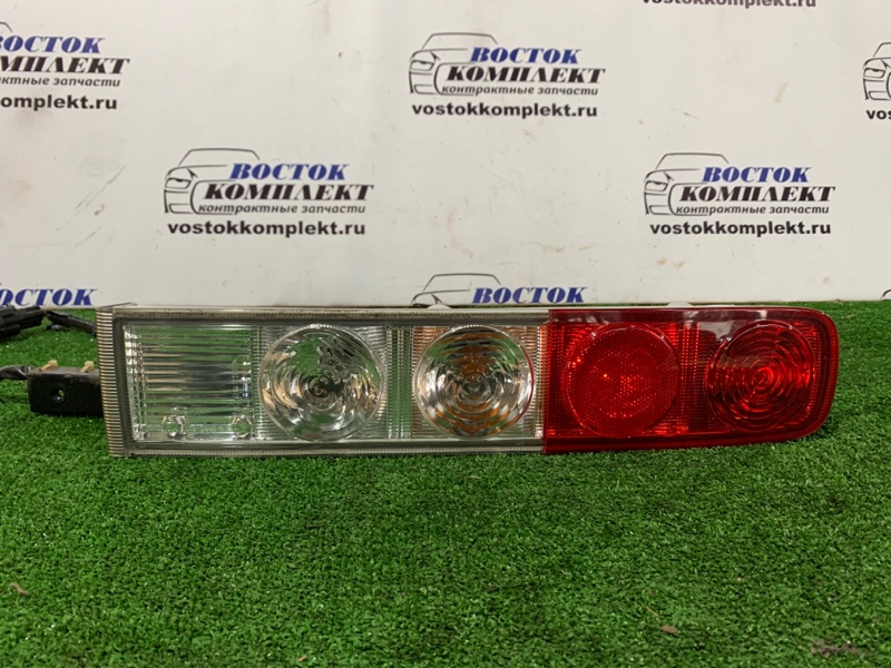 Фонарь стоп-сигнала Nissan Cube YZ11 прав