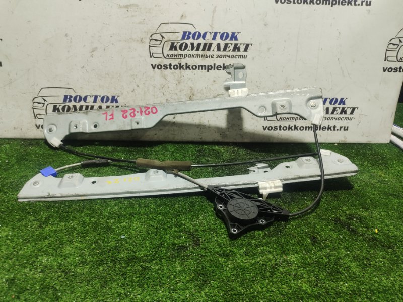 Стеклоподъемник Nissan Serena CC25 MR20DE перед лев